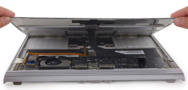 Illustration for article titled El Surface Book se deja ver por dentro, y es casi imposible de reparar
